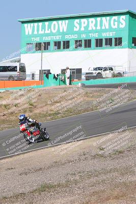 media/Apr-20-2025-AHRMA (Sun) [[393a79c373]]/Race/Group 11 early race/Turn 4b/